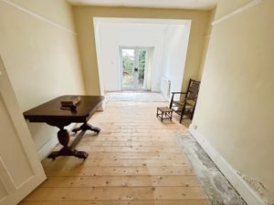 Dining Room- click for photo gallery